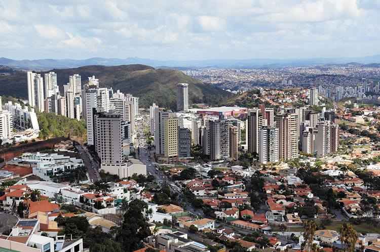 Imóveis no bairro Belvedere em Belo Horizonte, MG