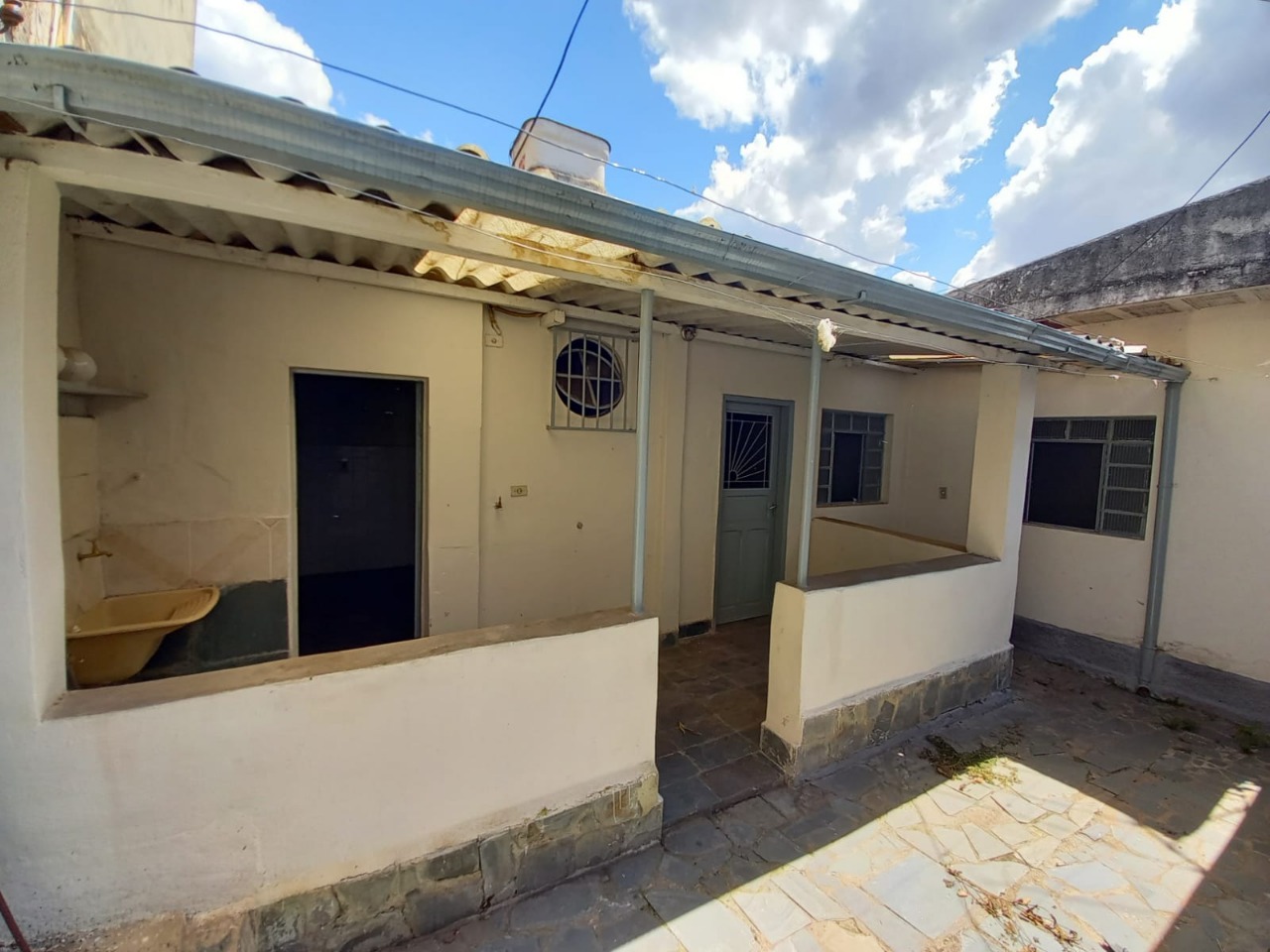 Casa à venda com 3 quartos, 360m² - Foto 11