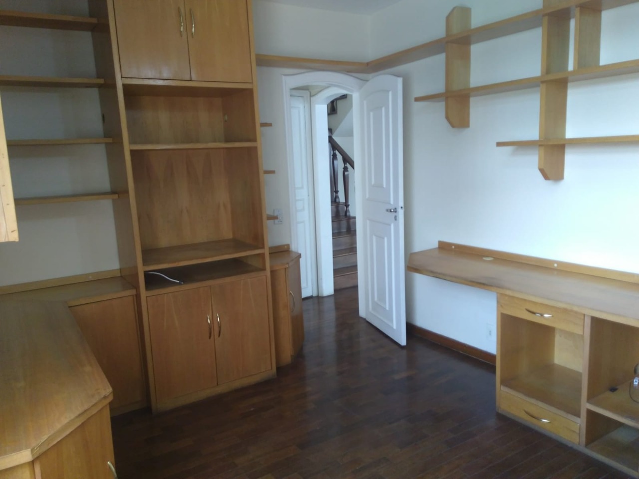 Apartamento à venda com 4 quartos, 180m² - Foto 11