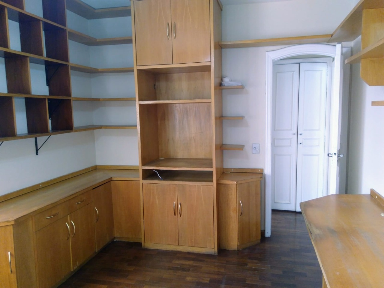 Apartamento à venda com 4 quartos, 180m² - Foto 10