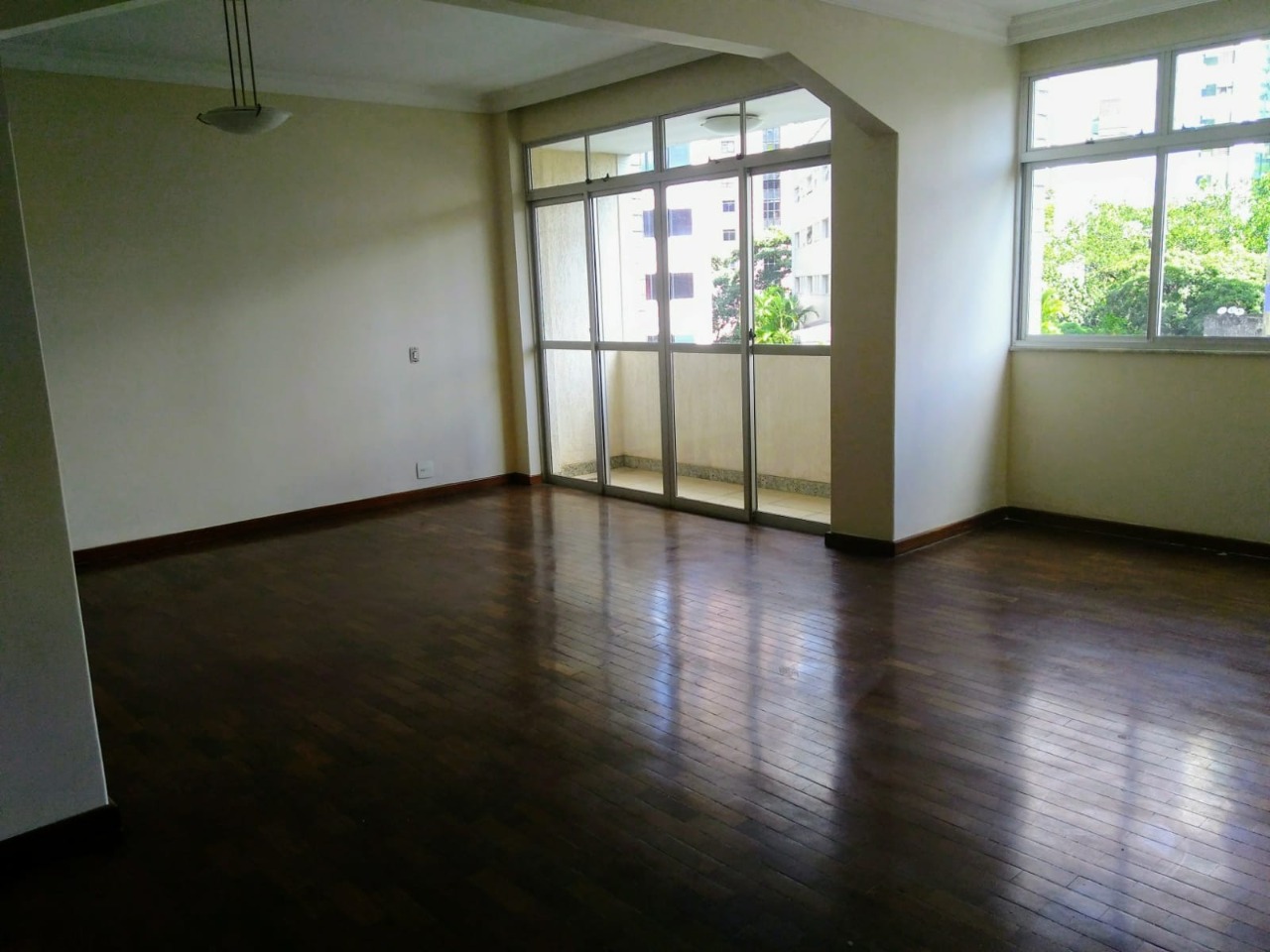 Apartamento à venda com 4 quartos, 180m² - Foto 4