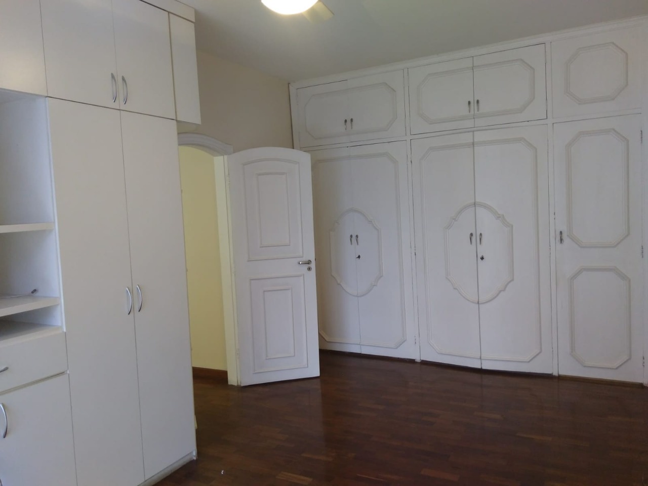 Apartamento à venda com 4 quartos, 180m² - Foto 8