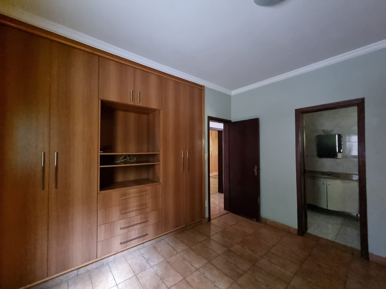 Casa à venda com 4 quartos, 300m² - Foto 8