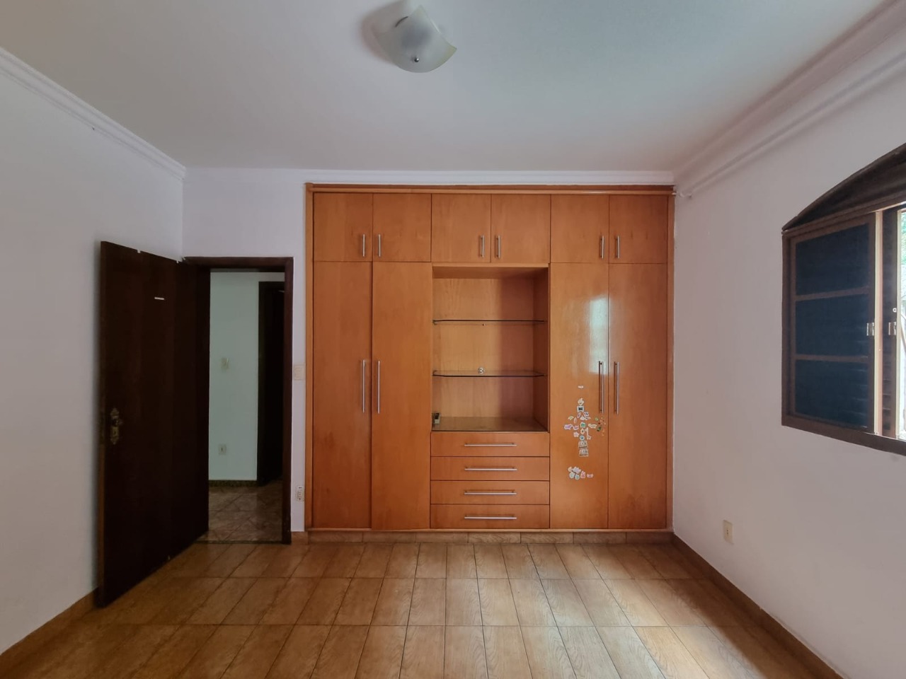 Casa à venda com 4 quartos, 300m² - Foto 17