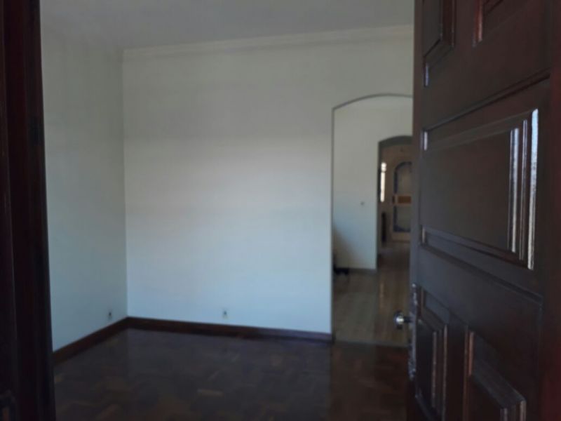 Casa à venda com 3 quartos, 360m² - Foto 6