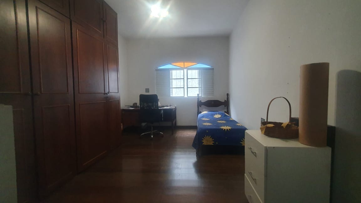 Casa à venda com 4 quartos, 660m² - Foto 14