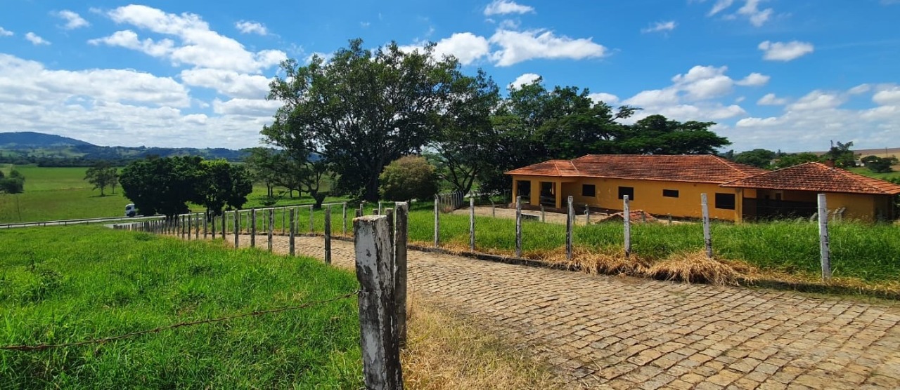 Chácara à venda com 4 quartos, 920000m² - Foto 17