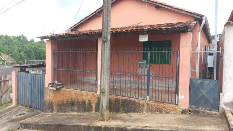 Casa à venda com 3 quartos, 200m² - Foto 2