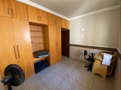 Casa à venda com 3 quartos, 200m² - Foto 7