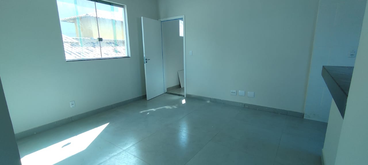 Apartamento à venda com 2 quartos, 60m² - Foto 2