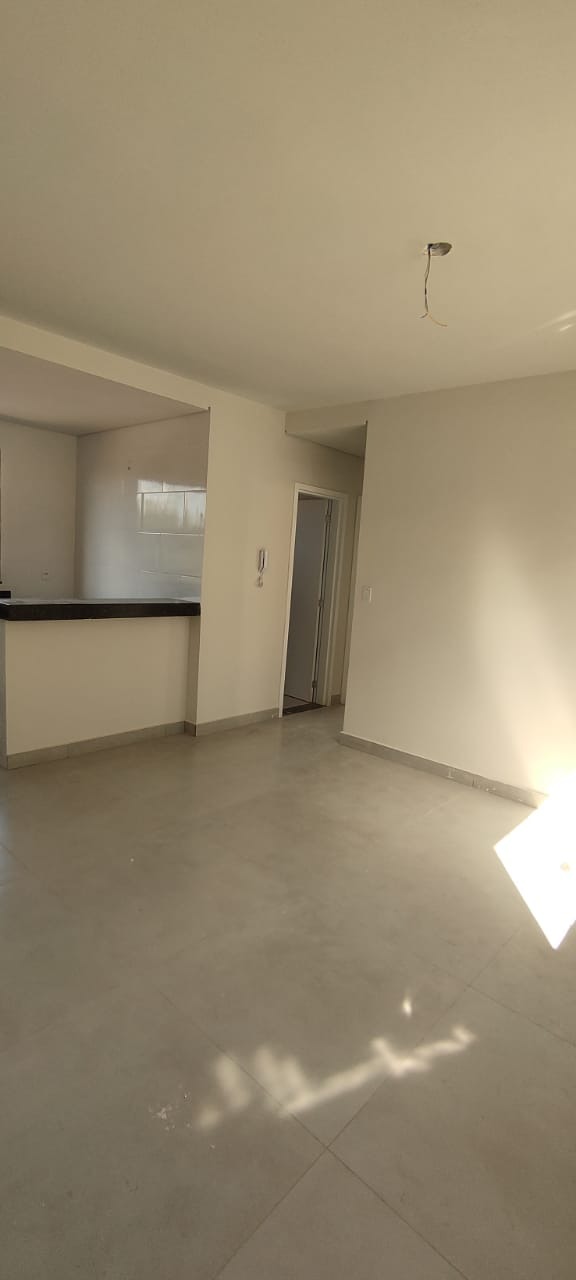 Apartamento à venda com 2 quartos, 60m² - Foto 4