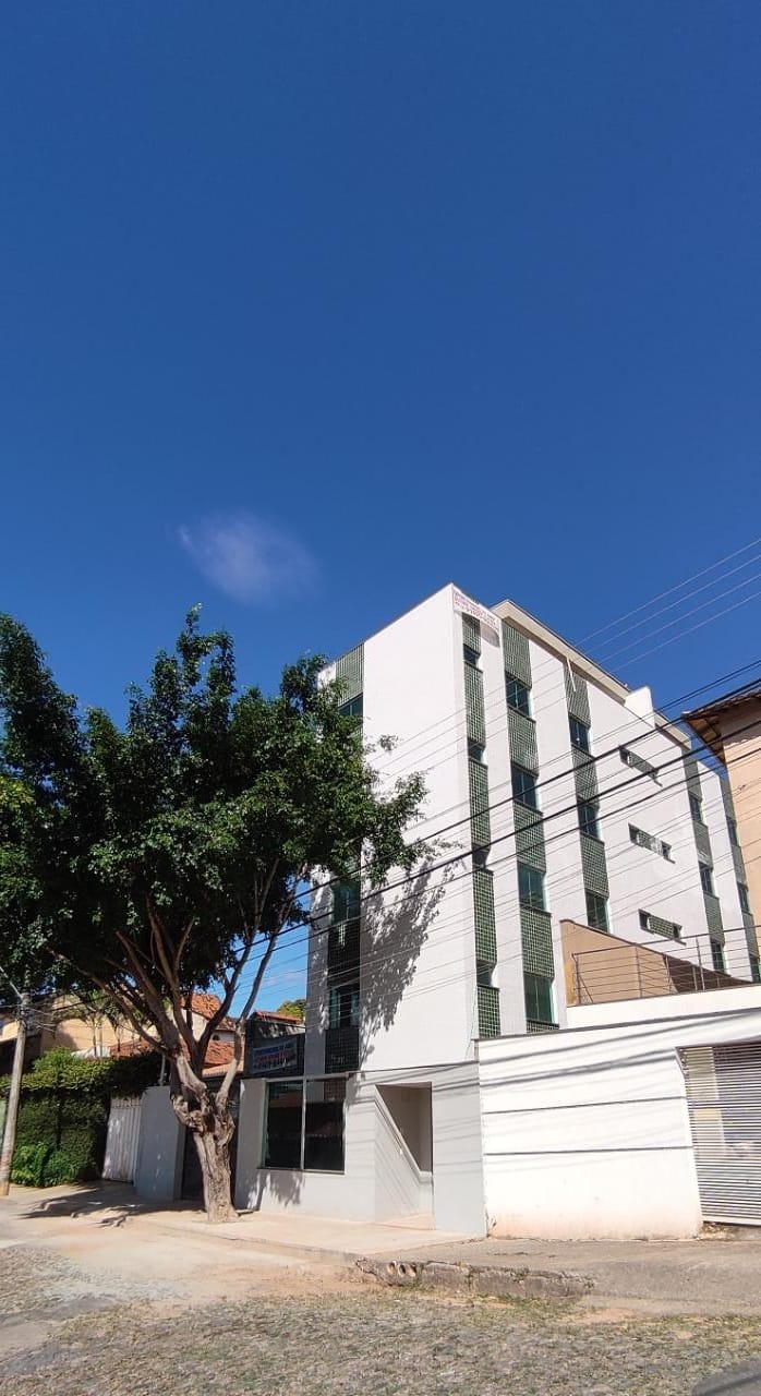 Apartamento à venda com 2 quartos, 60m² - Foto 1