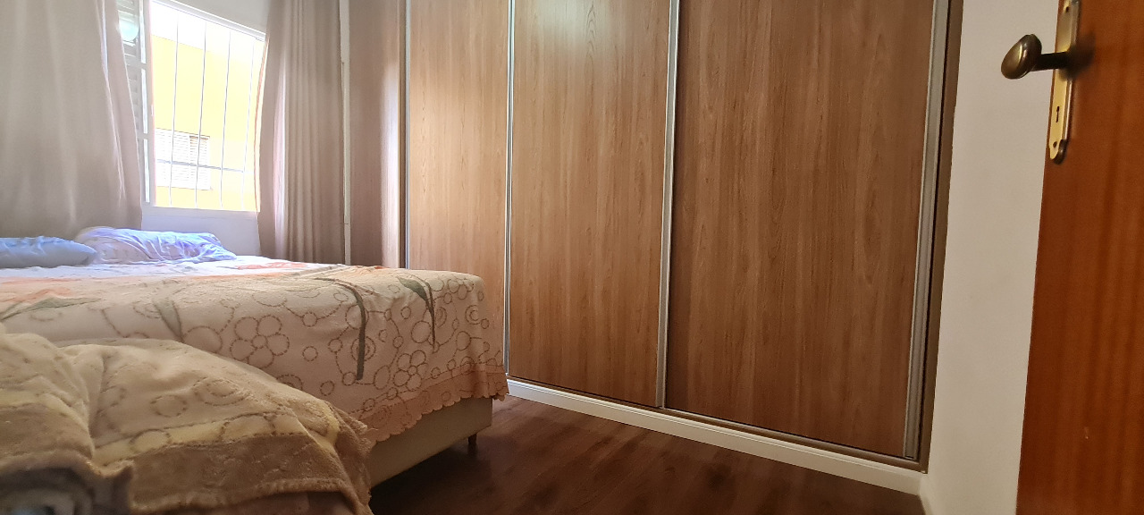 Apartamento à venda com 2 quartos, 70m² - Foto 4