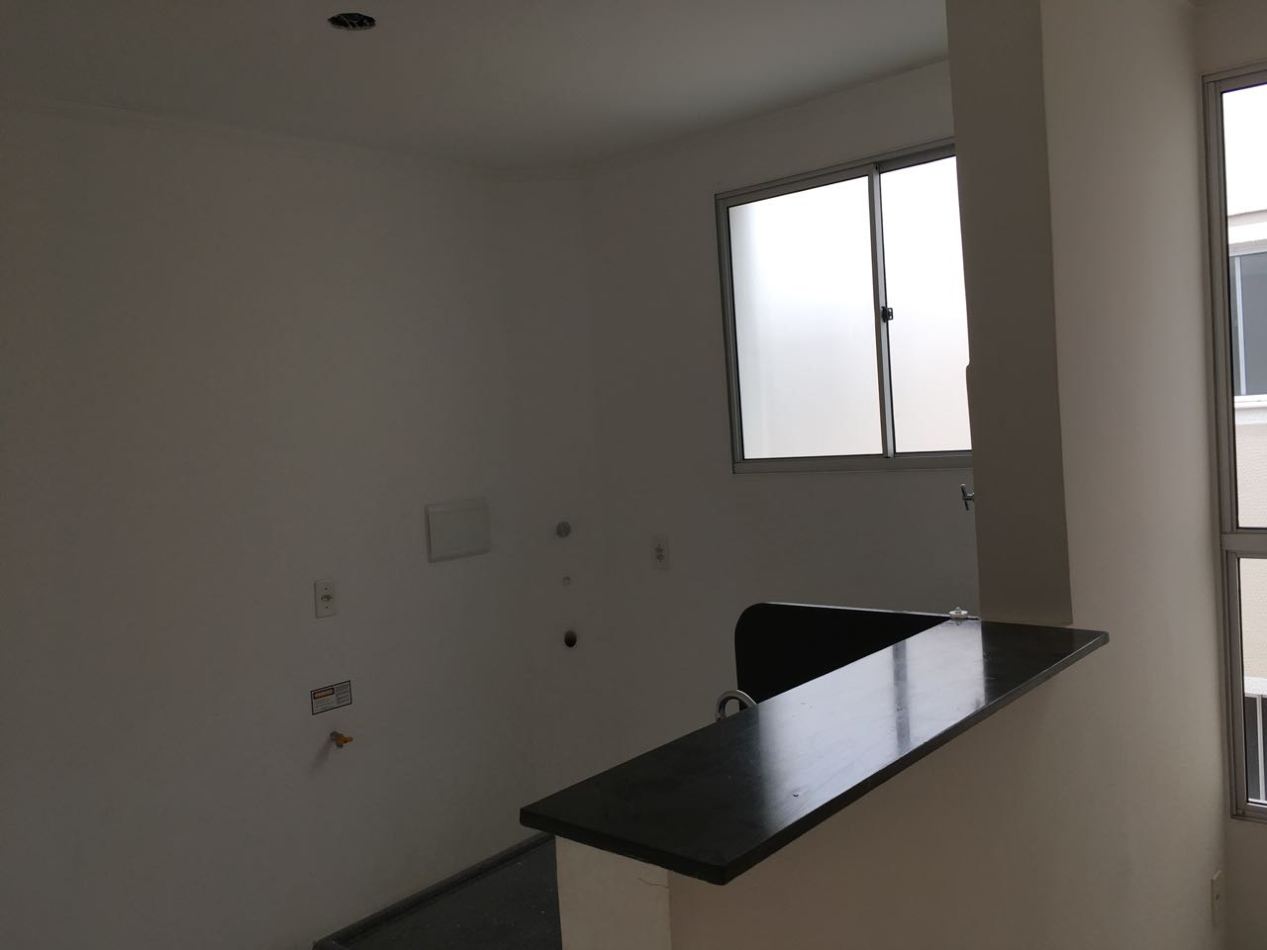 Apartamento à venda com 2 quartos, 45m² - Foto 3