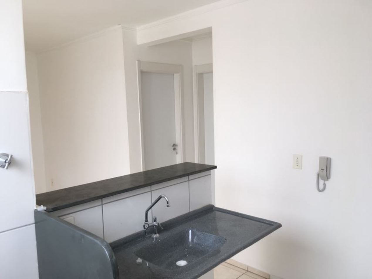 Apartamento à venda com 2 quartos, 45m² - Foto 11