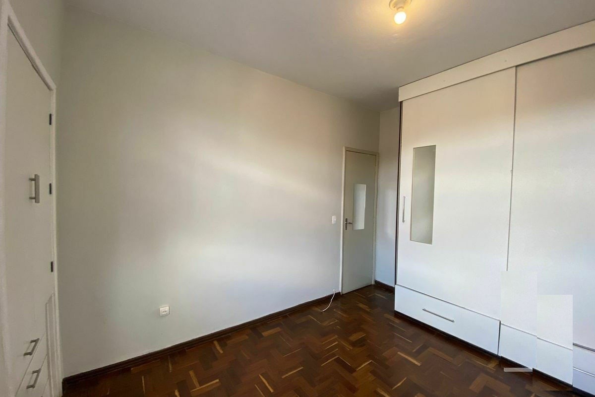 Apartamento à venda com 2 quartos, 72m² - Foto 5