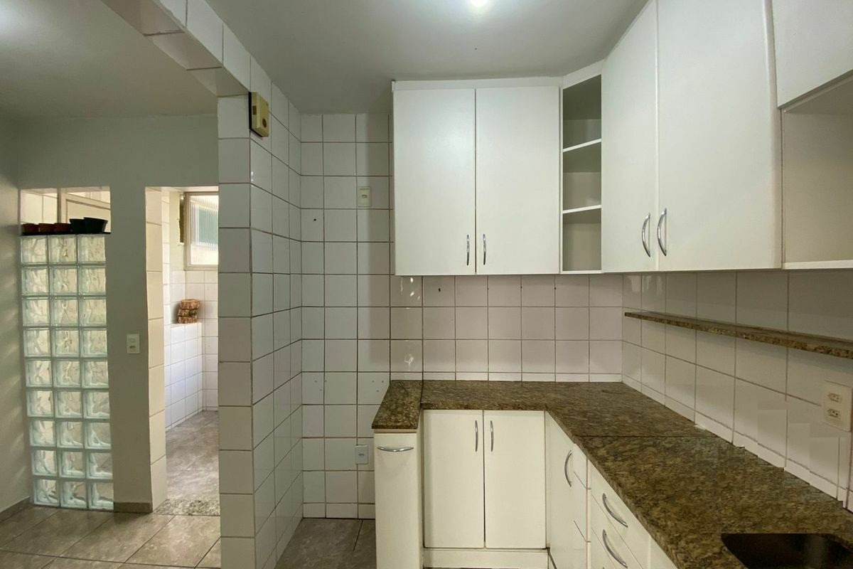 Apartamento à venda com 2 quartos, 72m² - Foto 10