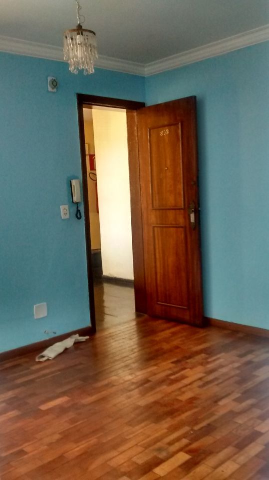 Apartamento à venda com 2 quartos, 38m² - Foto 3