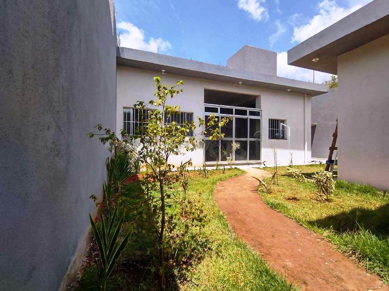 Casa à venda com 4 quartos, 238m² - Foto 21