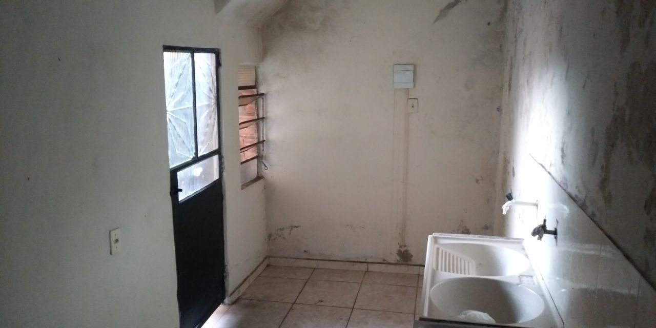 Casa à venda com 3 quartos, 180m² - Foto 9