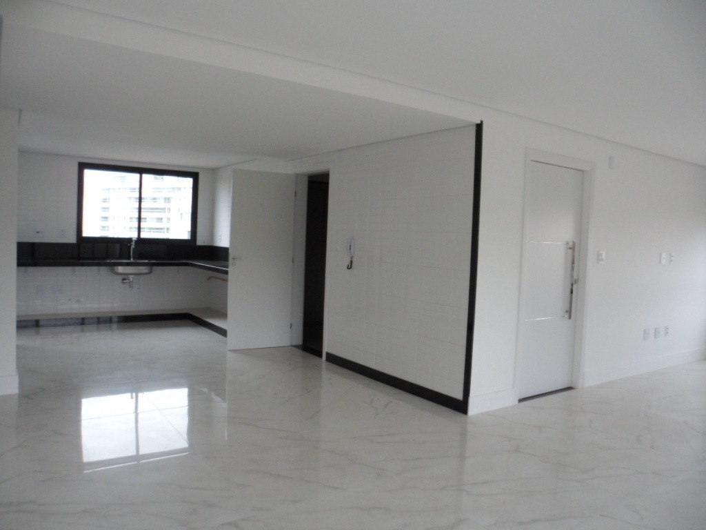 Cobertura à venda com 4 quartos, 260m² - Foto 18