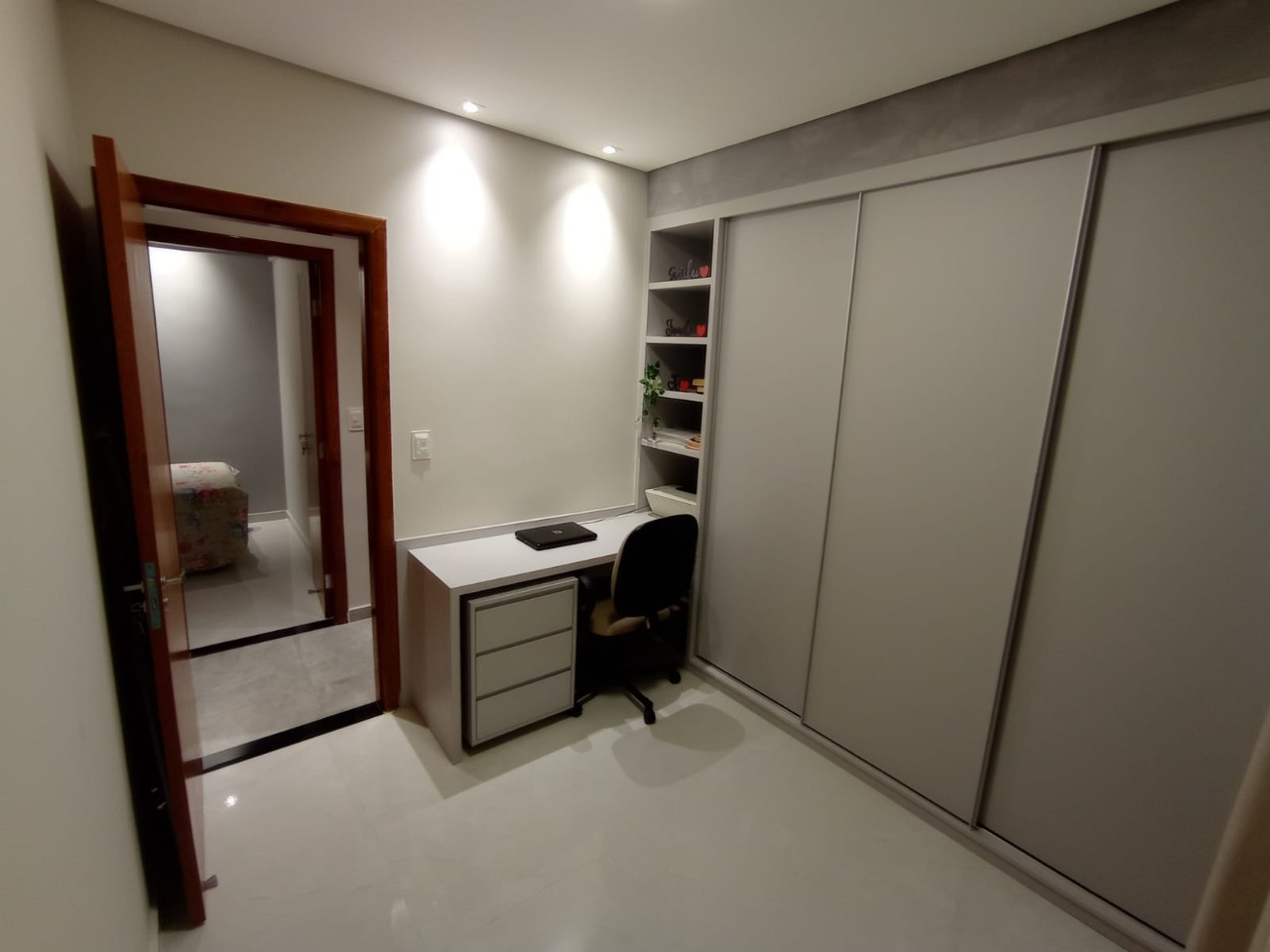 Apartamento à venda com 3 quartos, 96m² - Foto 19