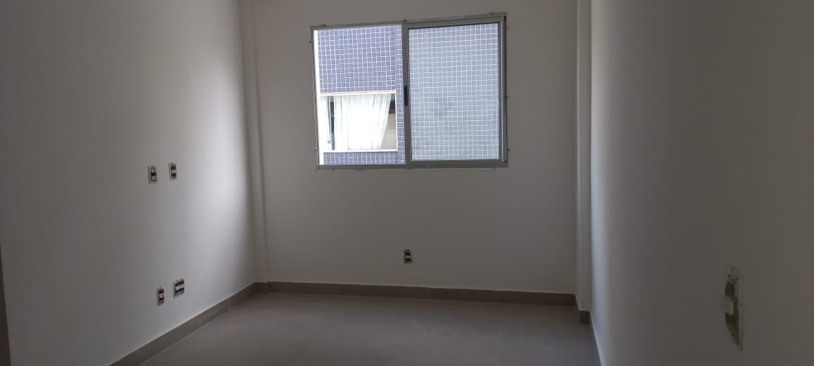 Apartamento à venda com 3 quartos, 77m² - Foto 3