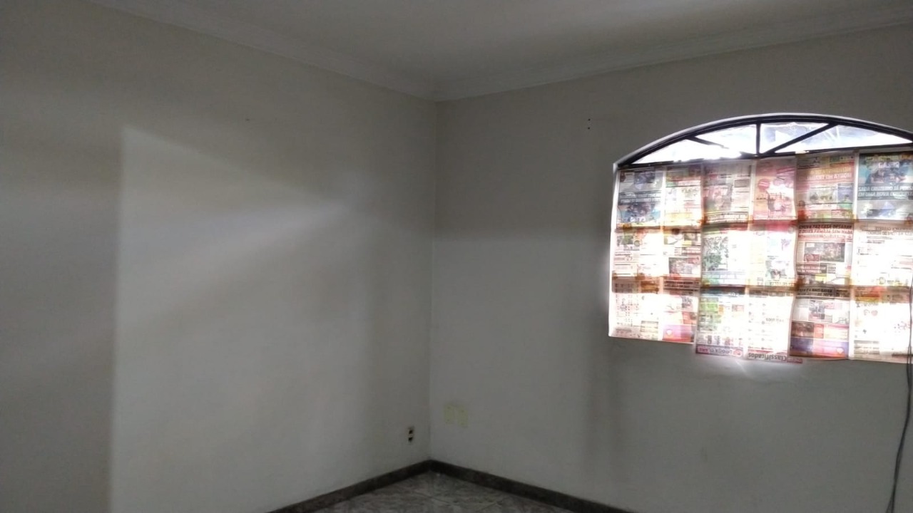 Casa à venda com 3 quartos, 240m² - Foto 8