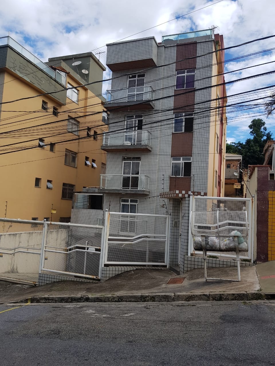 Cobertura à venda com 3 quartos, 180m² - Foto 1