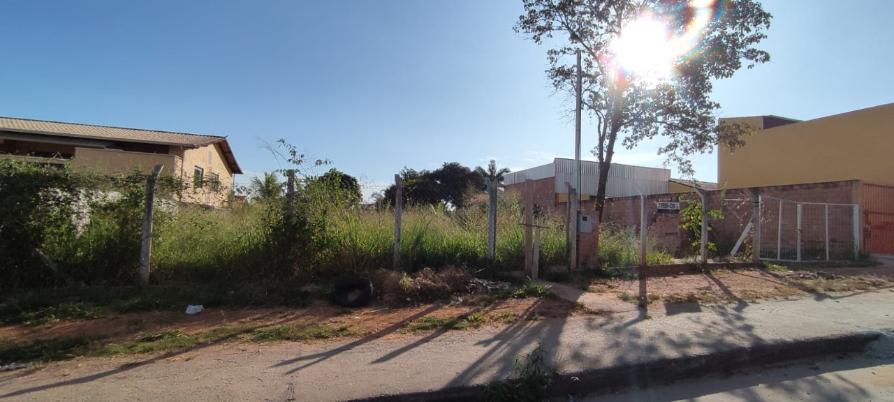 Terreno à venda, 360m² - Foto 1