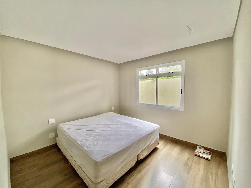 Casa à venda com 3 quartos, 180m² - Foto 12