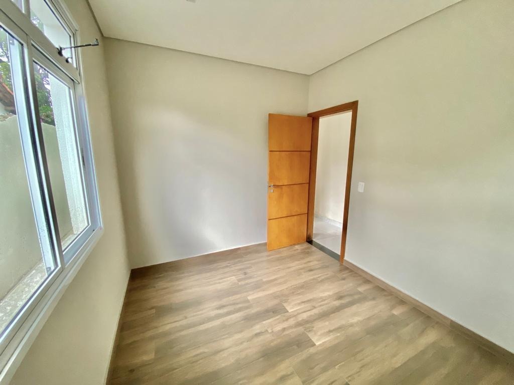 Casa à venda com 3 quartos, 180m² - Foto 19