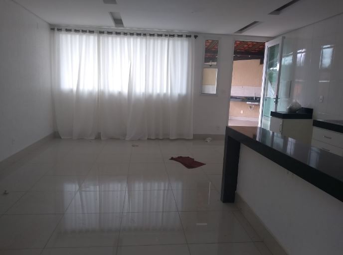 Casa à venda com 3 quartos, 240m² - Foto 6