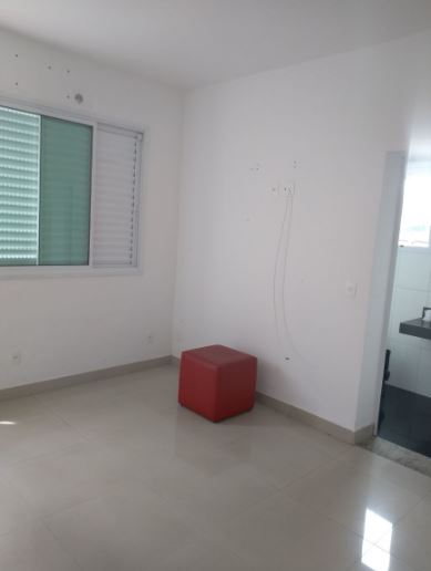 Casa à venda com 3 quartos, 240m² - Foto 7