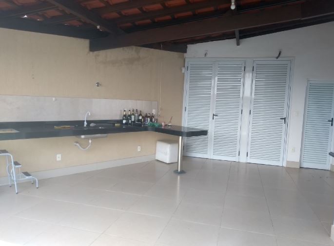 Casa à venda com 3 quartos, 240m² - Foto 8