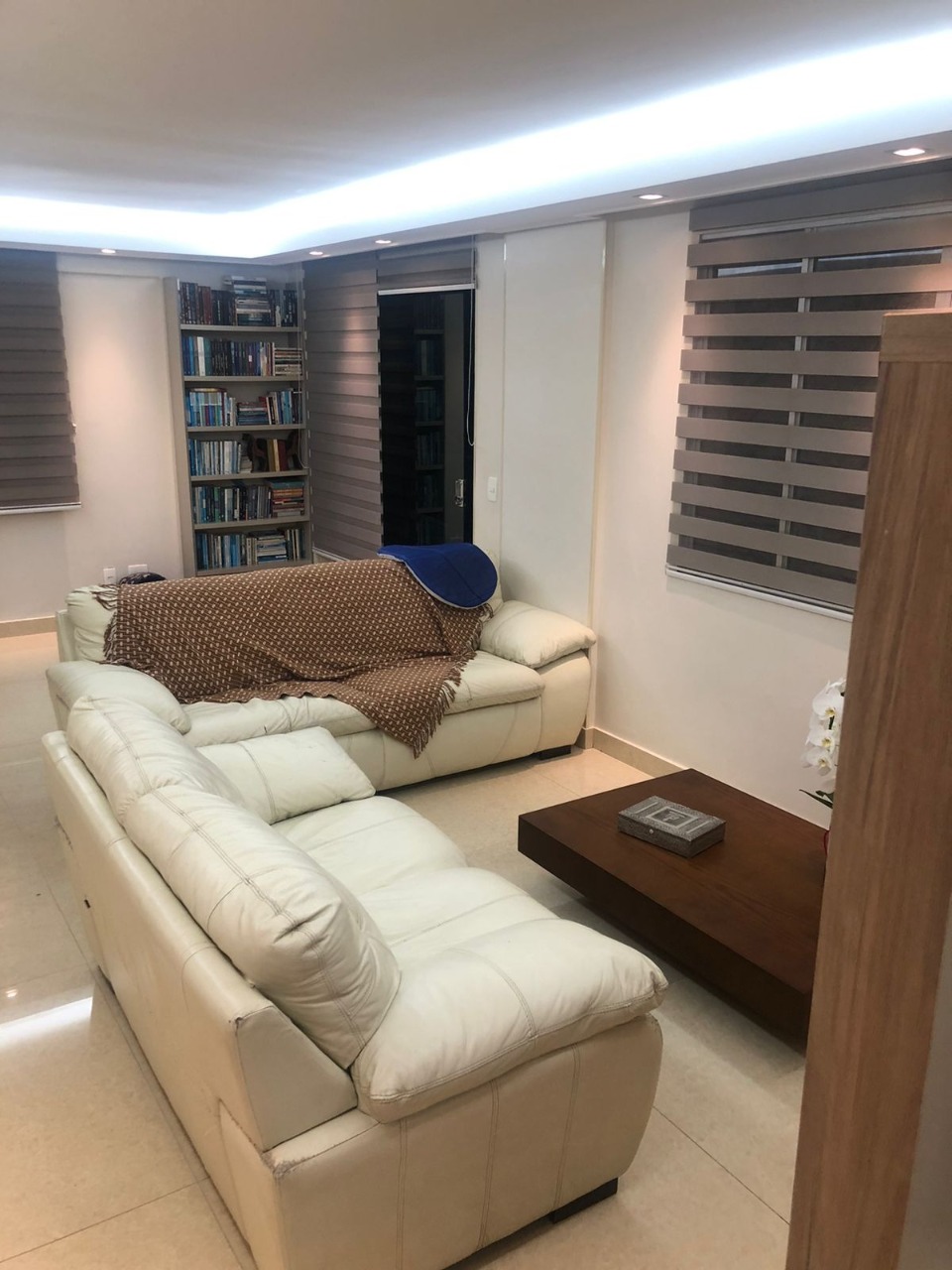 Apartamento à venda com 4 quartos, 177m² - Foto 1