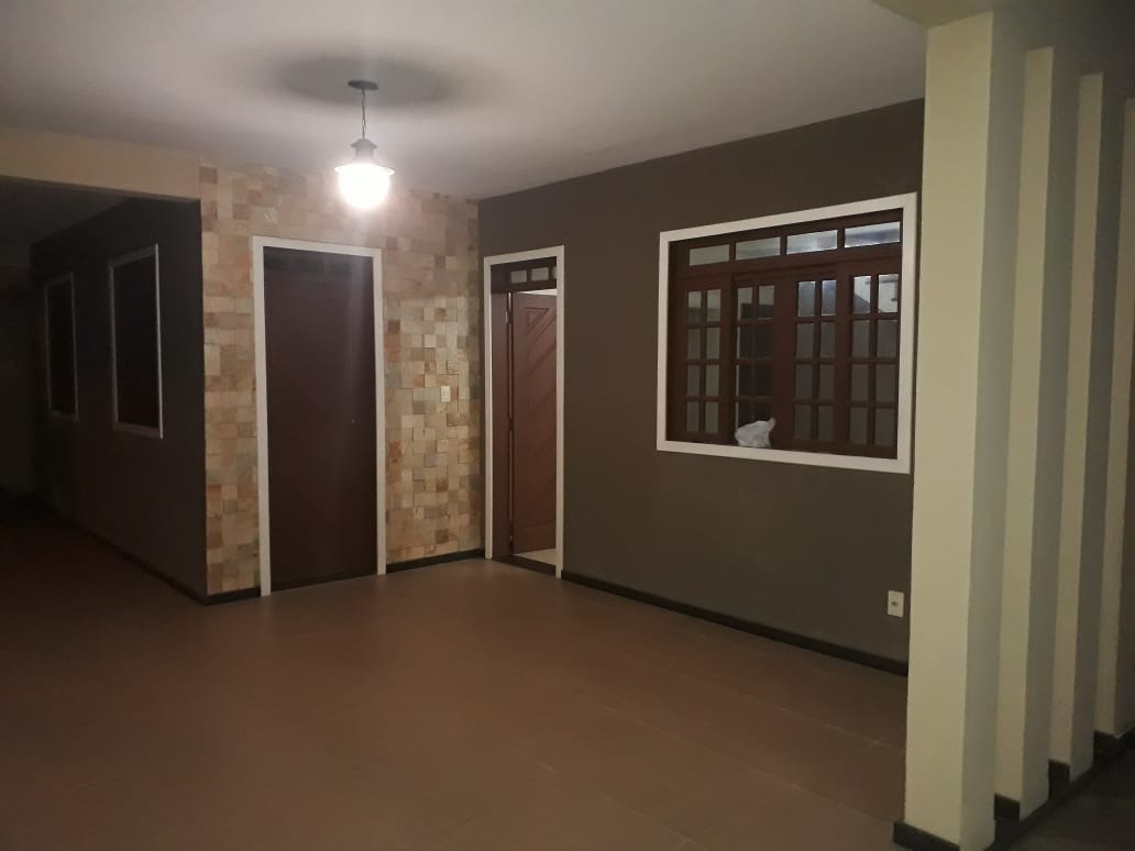 Casa à venda com 3 quartos, 221m² - Foto 5