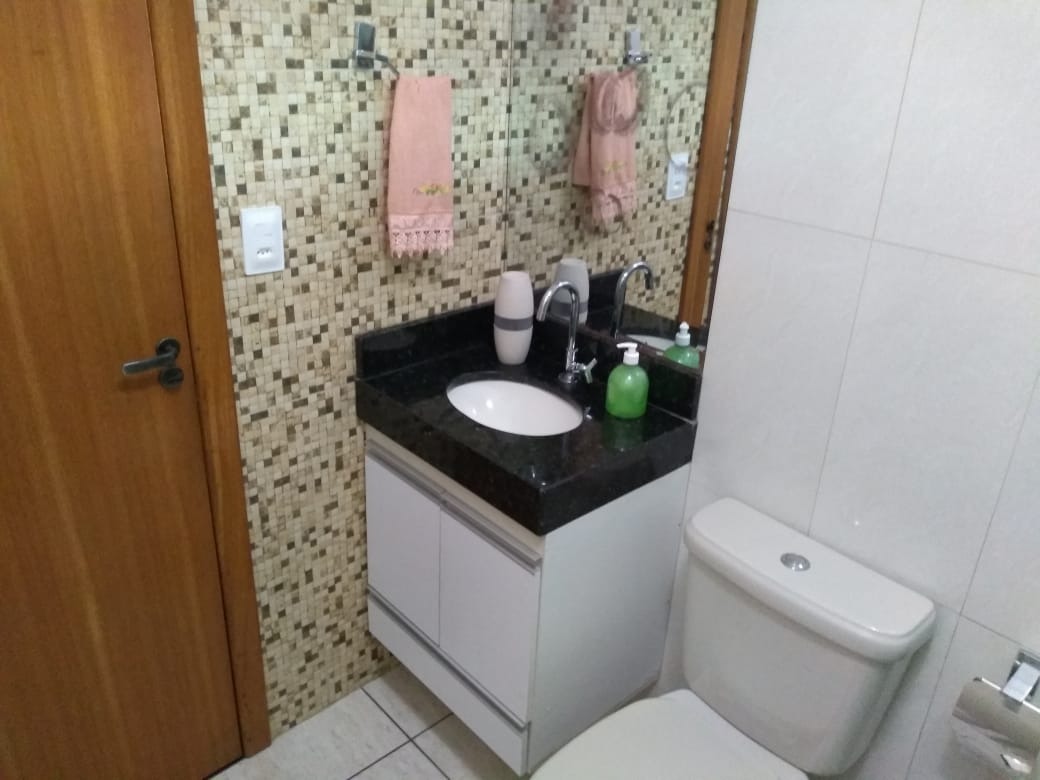 Casa à venda com 2 quartos, 180m² - Foto 13