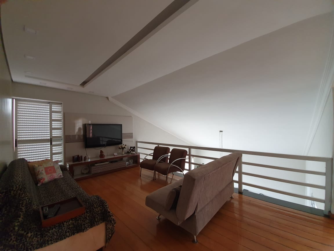 Casa à venda com 4 quartos, 840m² - Foto 11