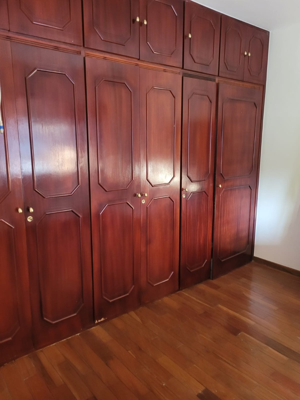 Casa à venda com 3 quartos, 250m² - Foto 10