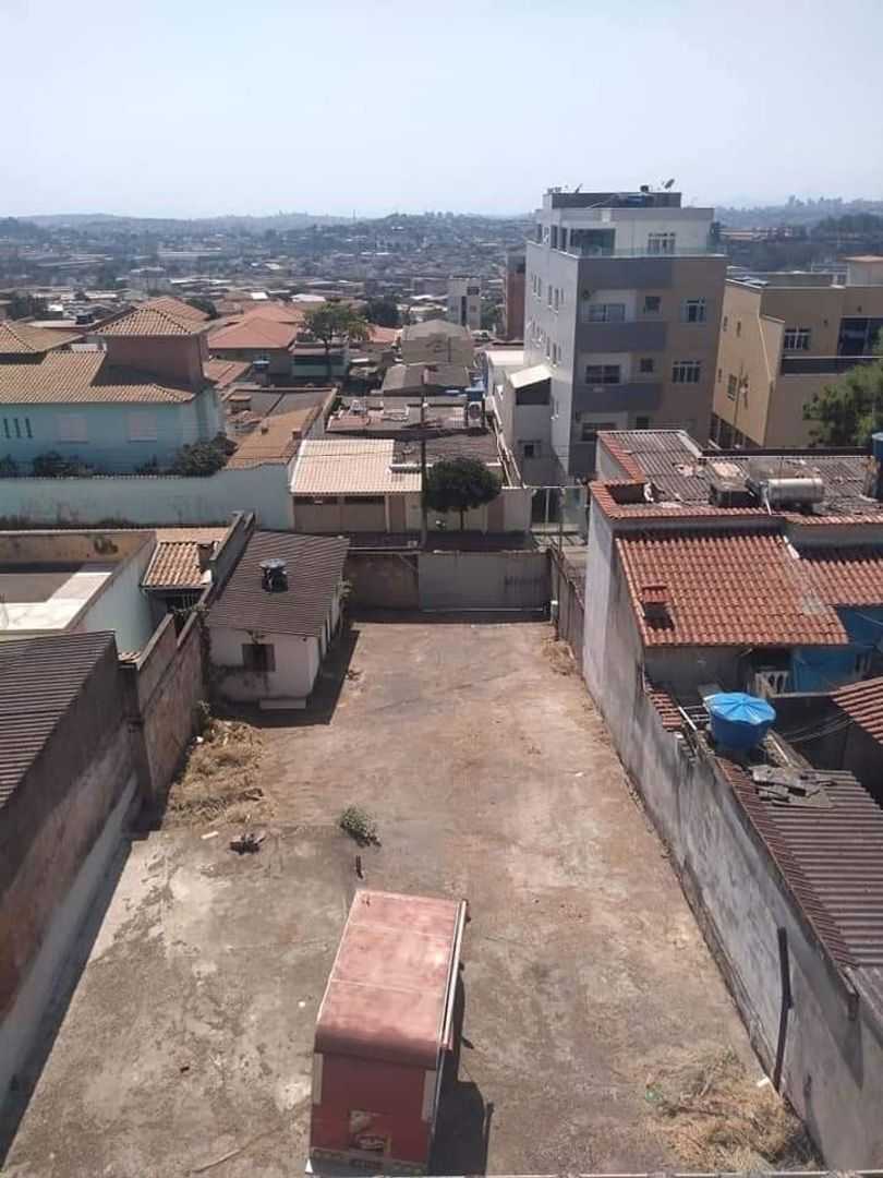 Terreno à venda, 360m² - Foto 1