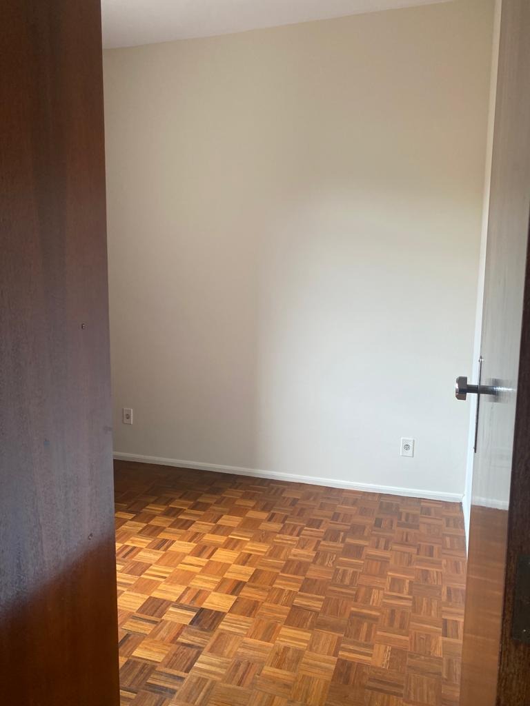 Apartamento para alugar com 2 quartos, 70m² - Foto 12