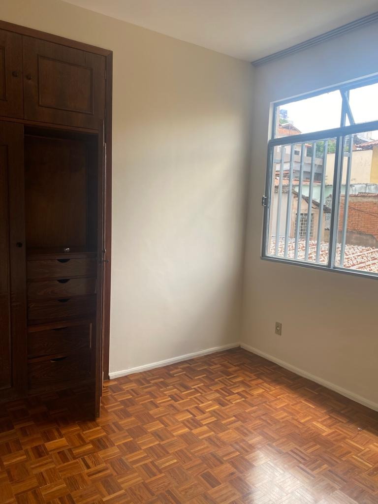 Apartamento para alugar com 2 quartos, 70m² - Foto 2