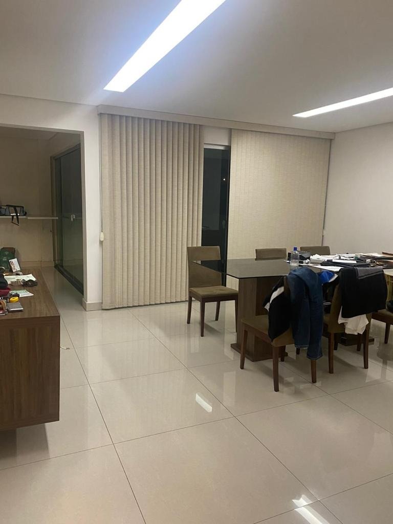 Apartamento à venda com 3 quartos, 170m² - Foto 2