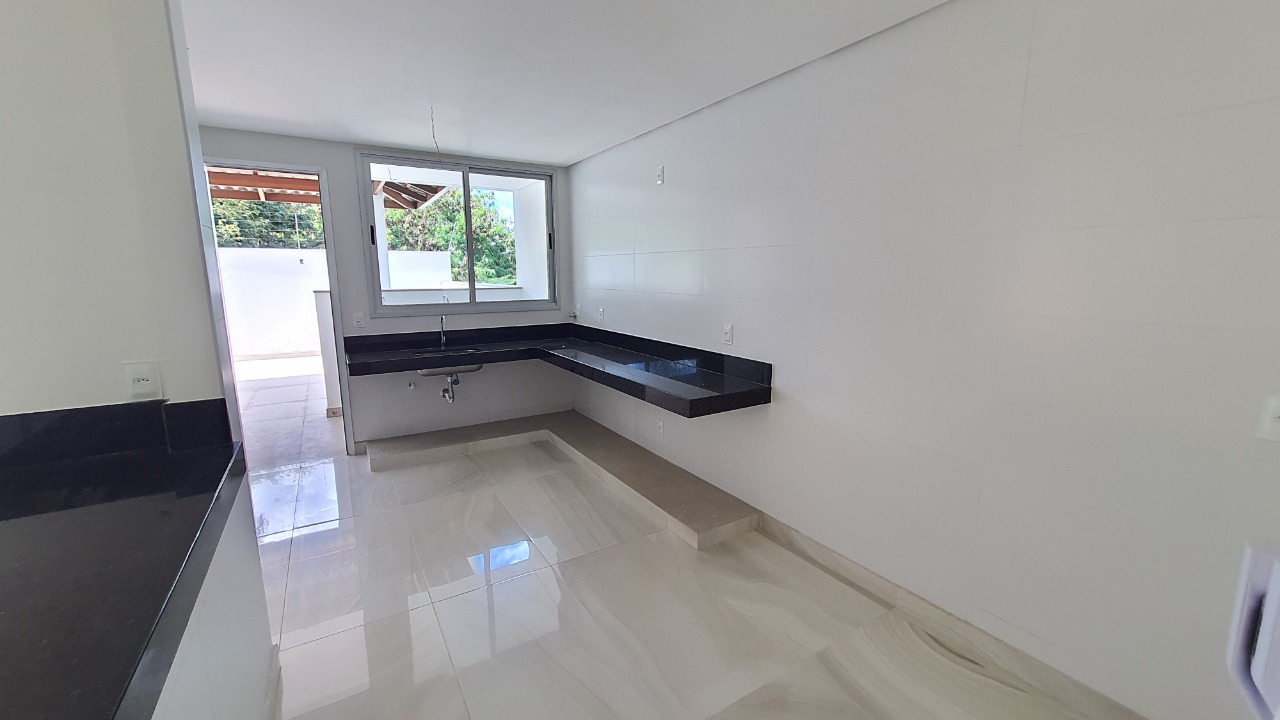 Casa à venda com 3 quartos, 153m² - Foto 4