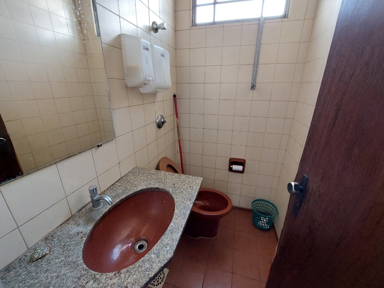 Prédio Inteiro para alugar com 4 quartos, 600m² - Foto 25