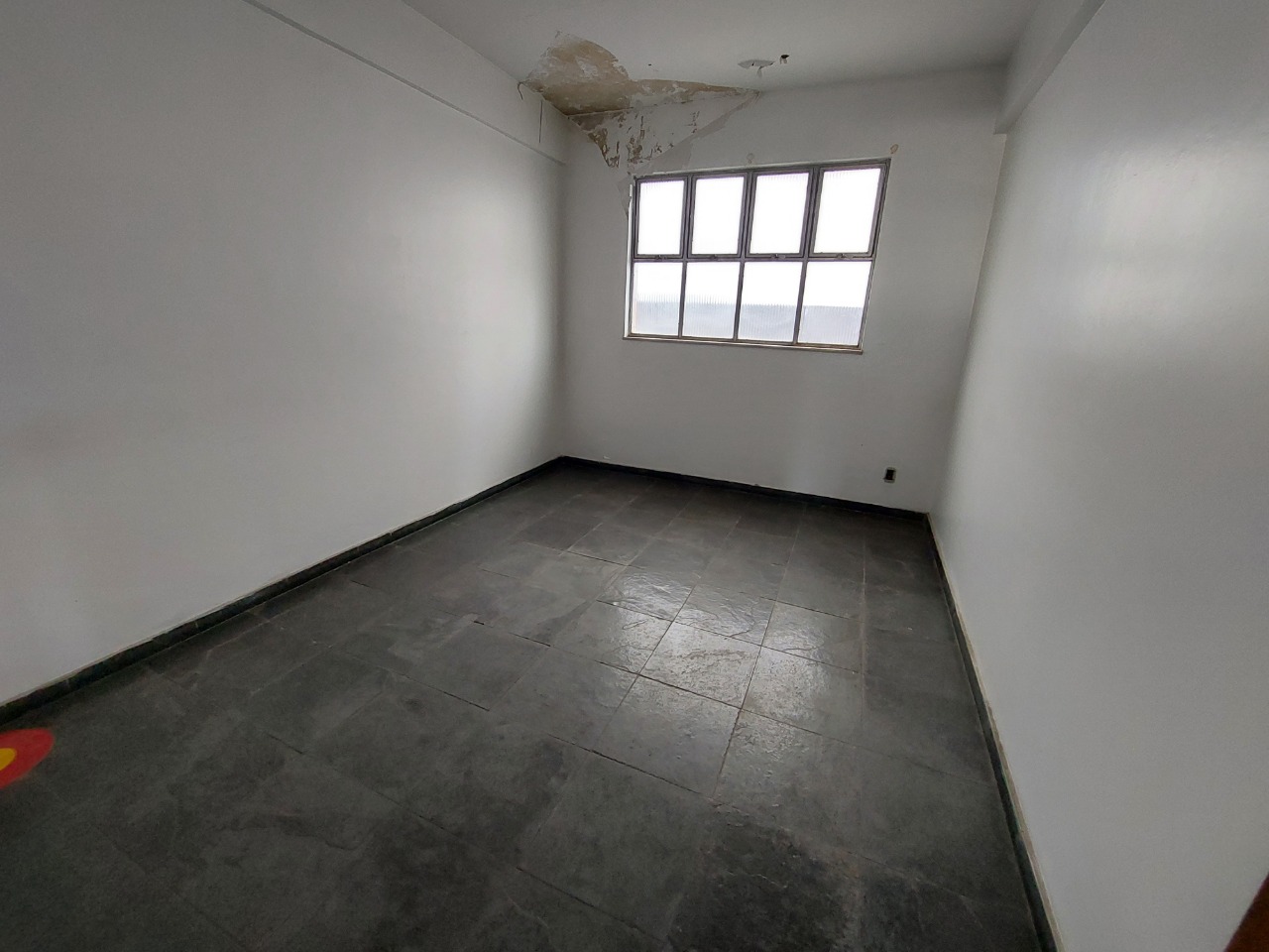 Prédio Inteiro para alugar com 4 quartos, 600m² - Foto 2