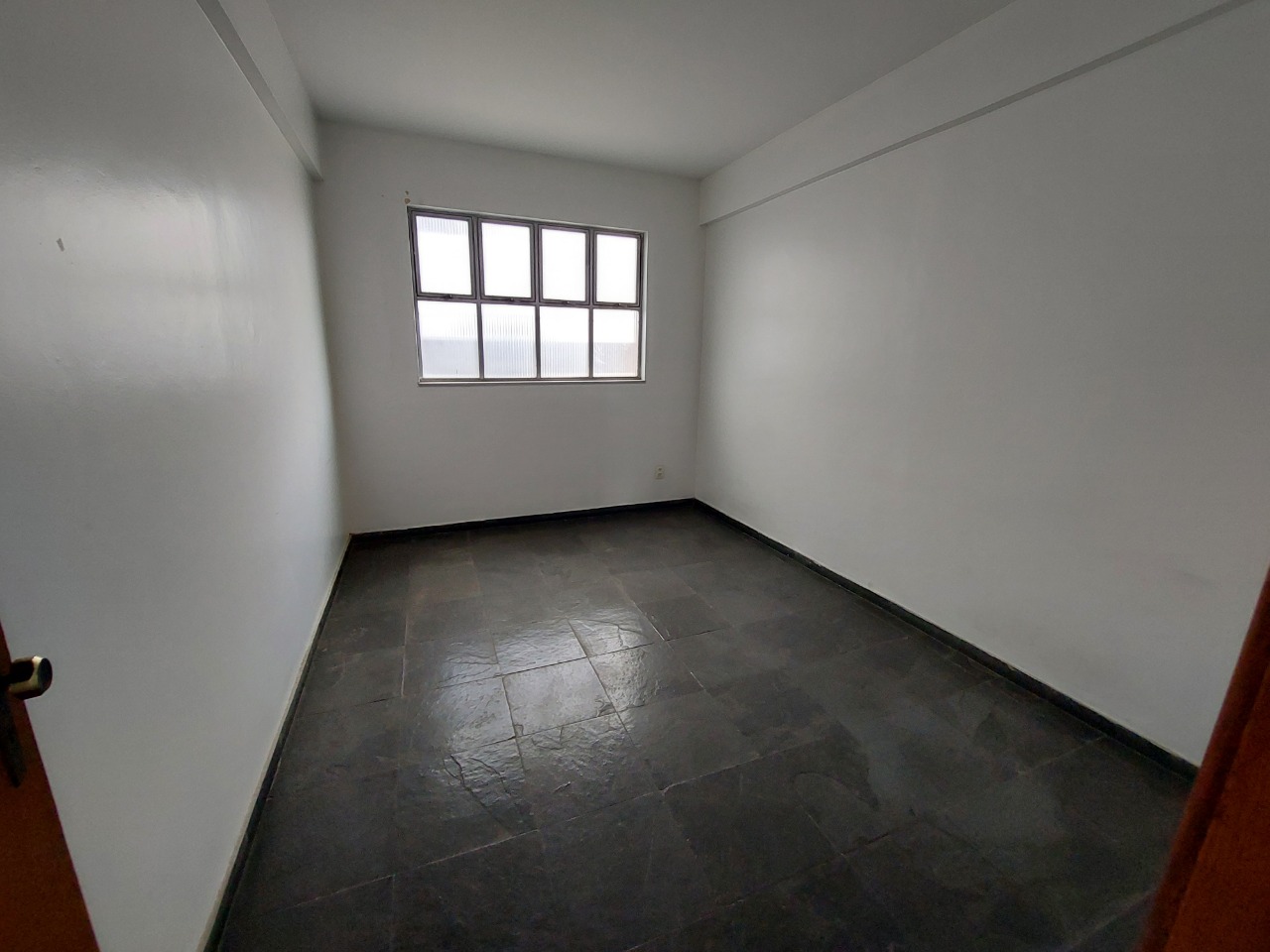 Prédio Inteiro para alugar com 4 quartos, 600m² - Foto 4