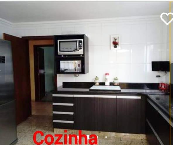 Casa à venda com 3 quartos, 264m² - Foto 5