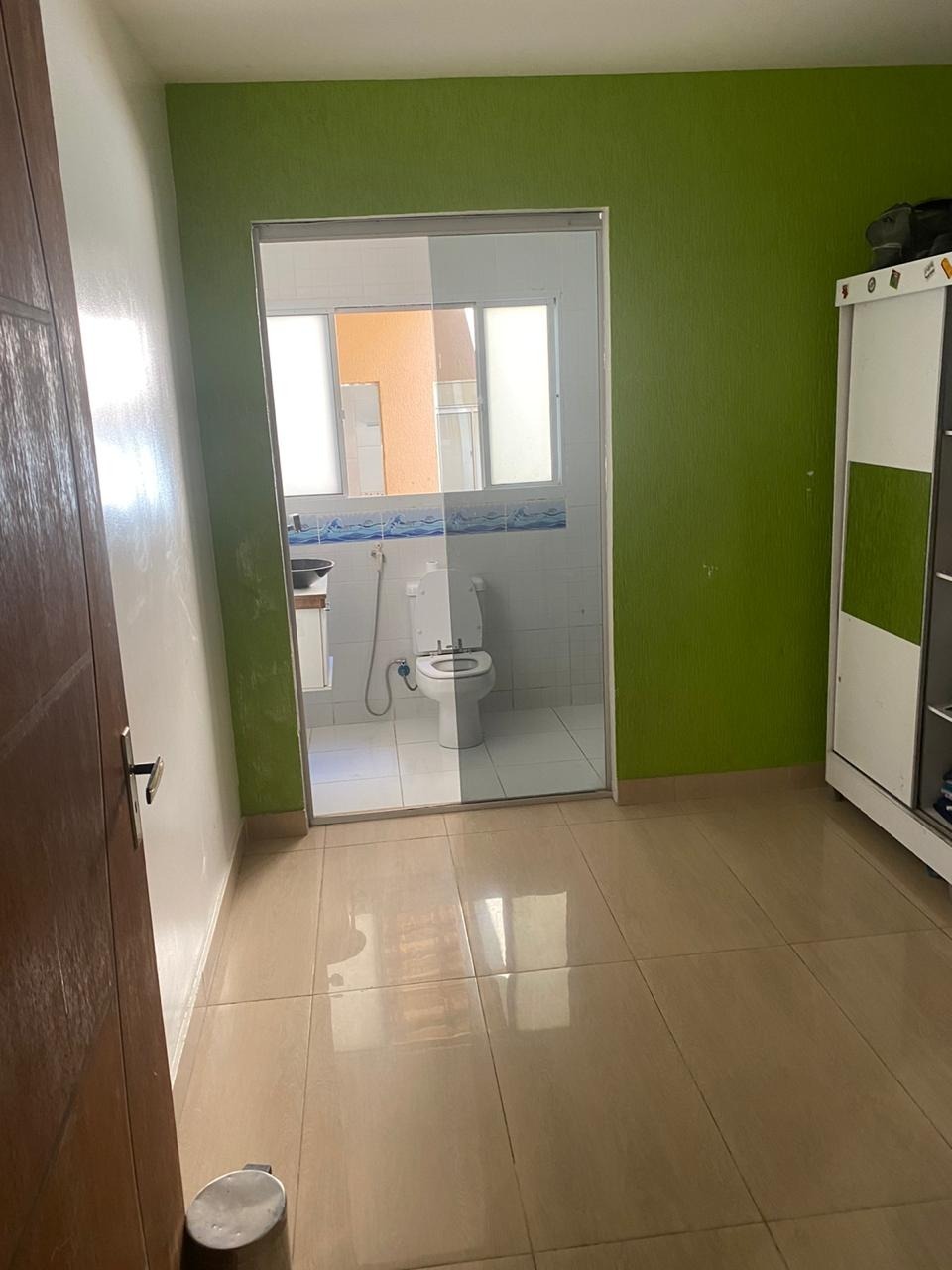 Casa à venda com 6 quartos, 220m² - Foto 4